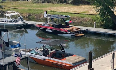 The Delta - Wakeboarding, Surfing, Tubing & Cruising - Malibu 23 LSV