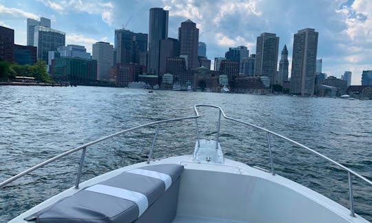 25' Captained Sport Boat Charter in Boston