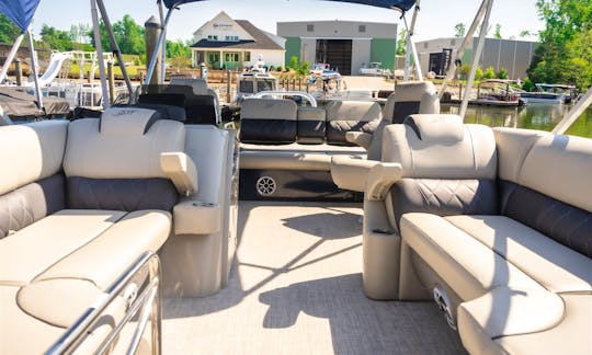 2022 Luxury Tritoon Entertainment Boat, Lake Wylie