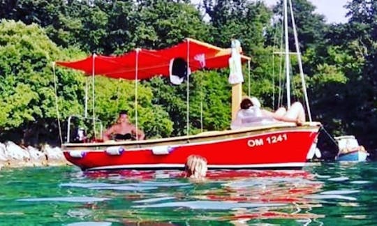 Lancha pequeña Elan Pasara en alquiler en Selce, Crikvenica