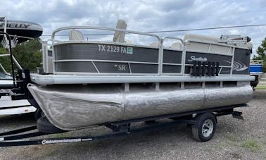 Sweetwater Pontoon Fishing Boat for Rent in George English Park off of Sunrise 