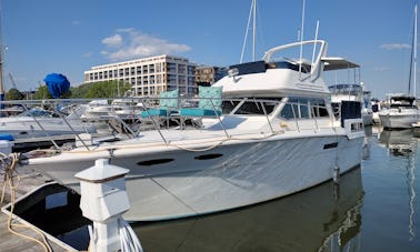 Sea Ray 36ft Motor Yacht Rental in Washington, District of Columbia