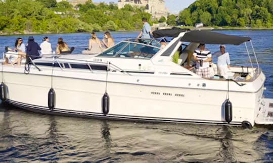 2-Hr Private Charter of 38' and 42' Sea Ray Sundancer Yachts (free 1st drink)