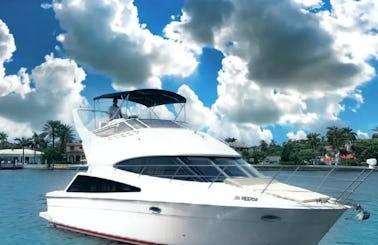 40' Carver Luxury Yacht for Charter in Miami Beach, FL