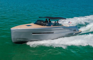 36' E-MOTION | SPORTY AND ELEGANT AND ALWAYS READY FOR A GOOD TIME