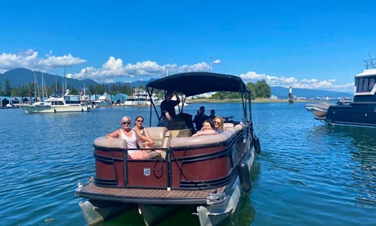 Sanpan Pontoon Boat Rentals in Downtown Vancouver