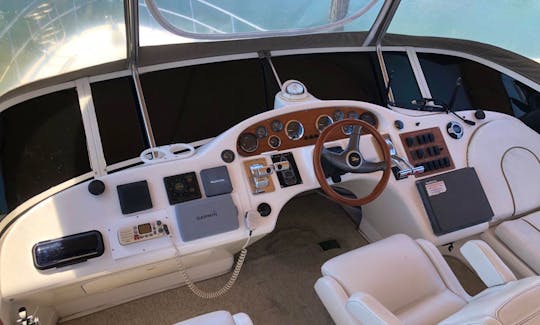 Luxury Yacht!! 48ft Sea Ray 420 Sport Aft Cabin with Captain, Vancouver