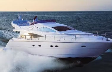 Motor Yacht Charter in Dubai for up to 25 Passengers, Enjoy a Day of Cruising