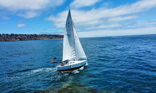 30ft Cruising Monohull Rental in San Diego, California