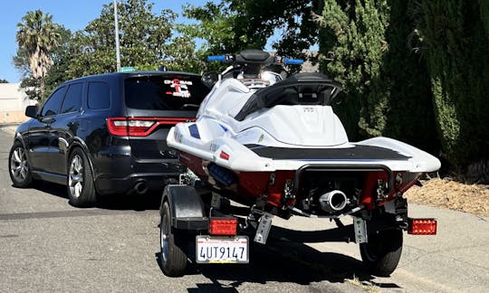 カリフォルニア州サクラメントのヤマハウェーブランナージェットスキーレンタル