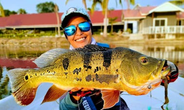 Voyage de pêche à l'achigan sauvage de Perak en Malaisie