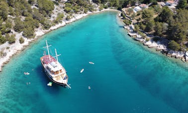 Event boat from Split