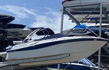 Weekend/ WeekDay Special...Tour & Swim Beautiful Lake Union/ Lake Washington Seattle in this 24' 10 person Bowrider. Anniversaries, Birthdays, Special Occasions!