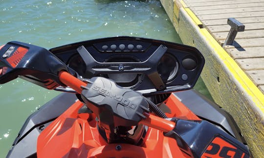 Location de jet ski Seadoo Trix pour 2 et 3 personnes à Las Vegas, Nevada