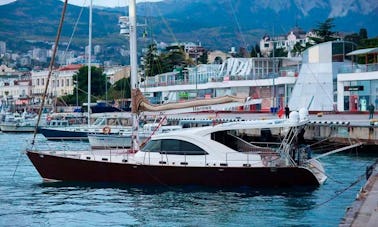 5 cabines exclusivas — 55 aluguéis de iates a motor Hermes em Đuraševići Opština, Tivat