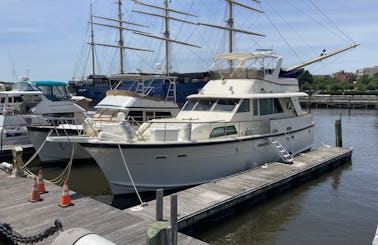 53ft Southern Breeze Yacht Charter in Philadelphia