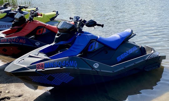 Deux Sea Doo Spark Trixx 2UP 2022 à louer à White Bear Lake, Minnesota