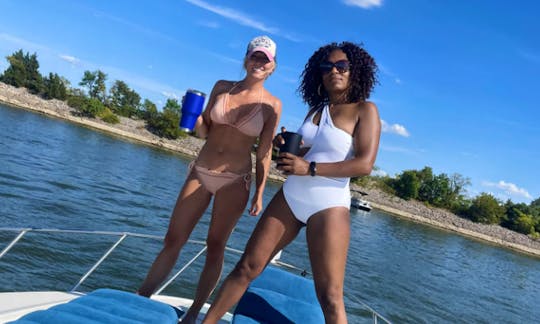 Fun Times On  Lake Lewisville, Texas! Book this Amazing Motor Yacht!