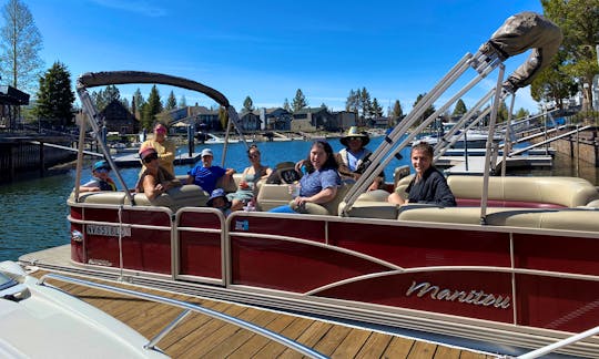 22ft Manitou Pontoon | South Lake Tahoe's Newest Addition in Pontoon Rentals