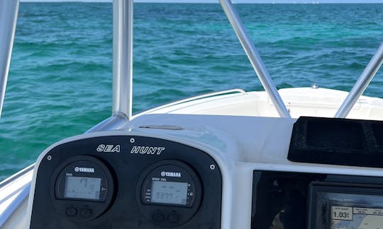 21ft Sea Hunt 207 Triton Center Console for Rent in Key Largo Florida!