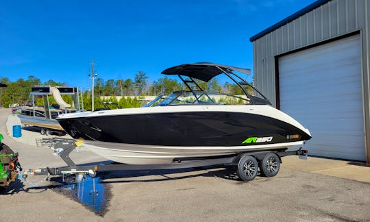 Enjoy This NEW 2022 25ft Bowrider on the Intracoastal or Gulf!