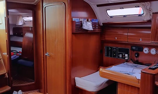 Explore la costa del Algarve, a bordo del velero Bavaria 41 ROCINANTE