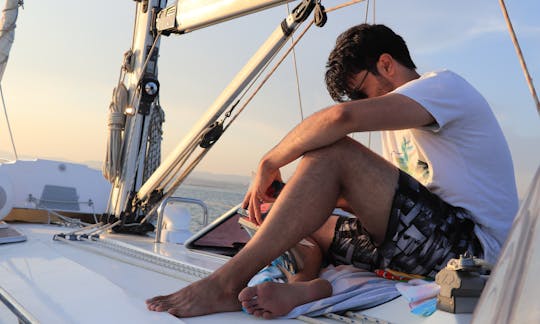 Explore a costa do Algarve, a bordo de um iate à vela Bavaria 41 ROCINANTE