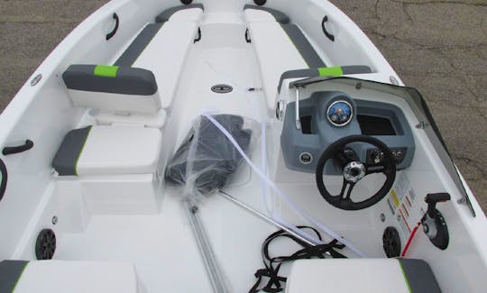 Tahoe T18 Ski Boat for rent in Claremont, NC.