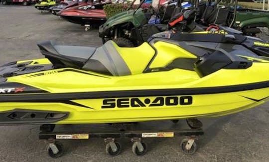2022 Seadoo RXT 300 Racing Jet Ski in Miami, Florida