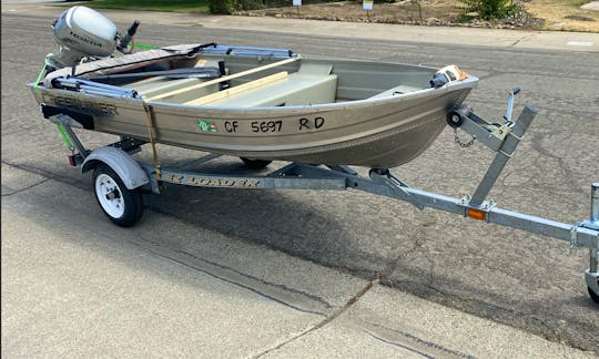 Crestliner 12ft Aluminum Fishing Boat for Rent in Lodi, CA.