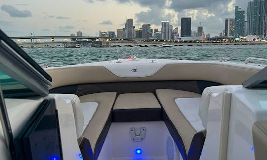 Regal Fasdeck Deck Boat Rental in Miami, Florida