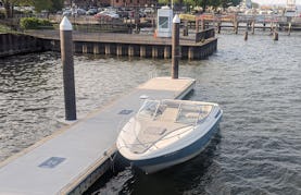 24ft Maxum Powerboat for rent in Alexandria