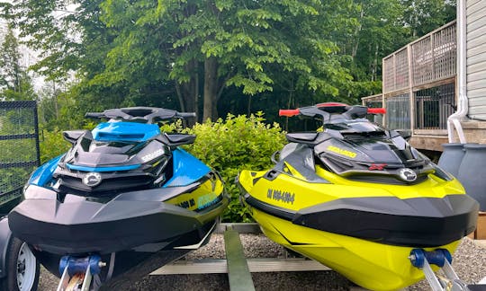 Rent LUXURY this summer! Book Seadoo - RXT-X 300 and RXT 230 Jet Ski in Toronto, Ontario