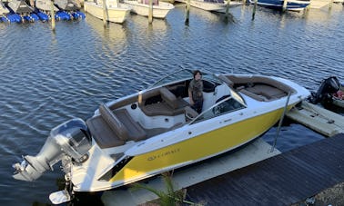 Like brand new 23' Cobalt Bowrider in Point Pleasant. Fast and fun boating!