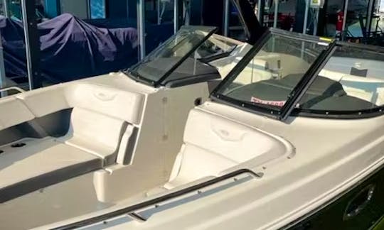 31' Chaparral 307 SSX Luxury Bowrider Rental in Edgewater, MD