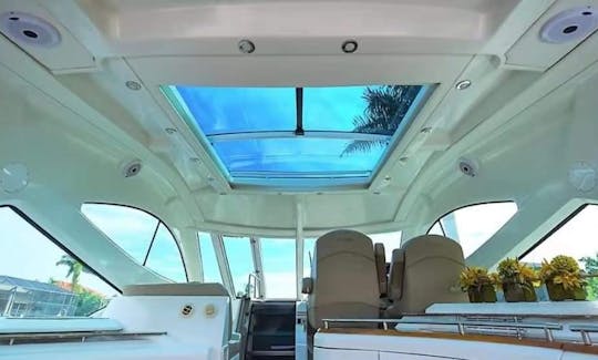 Cruiser Yacht Coupé 55' for Cancun-Isla Mujeres!