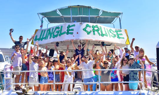 Crazy Jungle Catamaran Cruise in Cabo San Lucas, México.