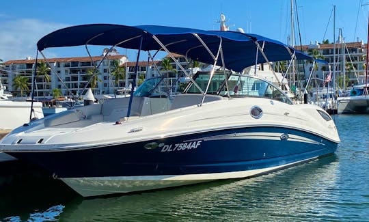 Superlight Power SeaRay 30 Deck Boat Rental in Puerto Vallarta, Mexico
