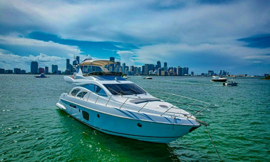 55' Azimut - Luxury Amazing Yacht for 13 guests In Miami, Florida 🛥