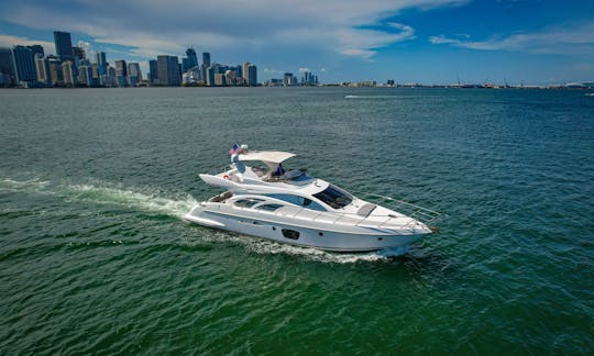 65 Azimut Mega Yacht - Luxury Amazing Yacht for 13 guests In Miami, Florida 🛥