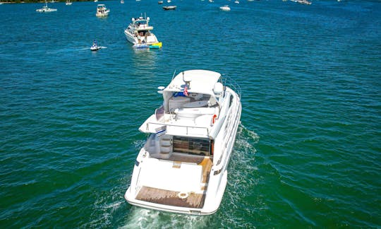 65 Azimut Mega Yacht - Luxury Amazing Yacht for 13 guests In Miami, Florida 🛥