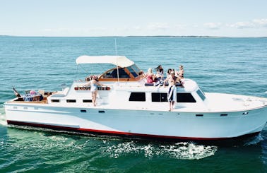 Vintage Yachting Lifestyle in the Hamptons NY