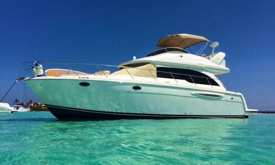 46ft. Meridian Flybridge Motor Yacht for charter in CANCÚN, Mexico