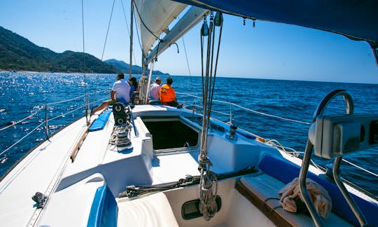 ⚓️ Luxury 40ft Sailboat for Rent in Nuevo Vallarta