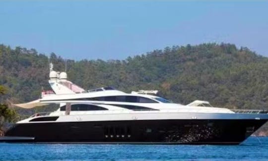 Leopard 105 Power Mega Yacht Charter in Manisa