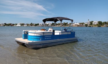 Barco flutuante Lexington 2023 para alugar em Edgewater, FL