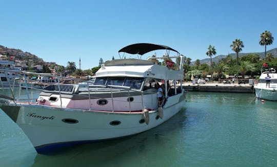 ¡Alquiler de yate a motor en Alanya, Turquía para 32 personas!