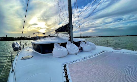 6 Hours on the Cruising Catamaran 44ft Fountaine Pajot in Naples and Marco Island
