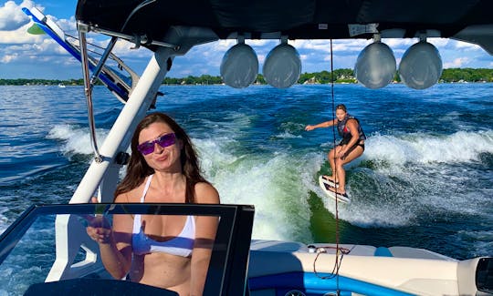 Axis A22 Surf Boat Rental in Detroit Lakes, Minnesota