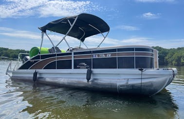 Nashville Area Pontoons AIRBNB'S WELCOME!! FALL RATES JUST REDUCED!!!!
